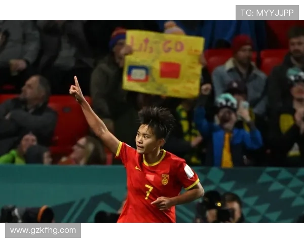 世界杯点评：北京羽毛球队展现出卓越耐力与团队精神的精彩表现